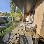 Park - Laguna - Premium Lux 209 *