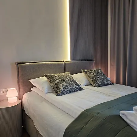 Park - Laguna - Premium Lux 209 *